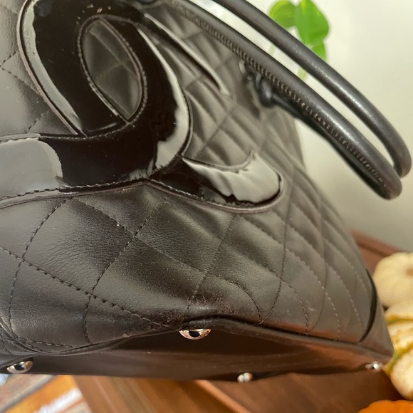 CHANEL Cambon Ligne Tote Bag - Picture 15 of 17